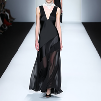 Robe longue de soirée formelle noire sans manches, col en V profond, drapée, à panneaux asymétriques, coupe trapèze fluide, sur mesure, vente en gros pour femmes