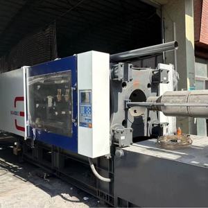 Máquina de inyección de plástico de 1800 toneladas con espaciado extra ancho de barras de unión para proyectos de moldes gigantes - Product Image 4