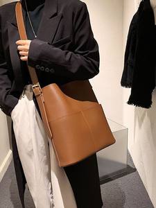 Bolso Tote Tipo Cubo de Gran Capacidad para Mujer, Estilo Europeo Americano, con Botones, Diseño Versátil para Llevar al Hombro o Cruzado, Forro de Poliéster - Product Image 6