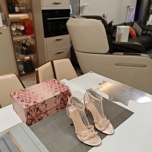 Sandalias Jimmy para Mujer con Tiras y Punta Abierta, Tacones de Aguja Transparentes, Ideales para Vacaciones de Verano, Playa, Citas Nocturnas - Product Image 1