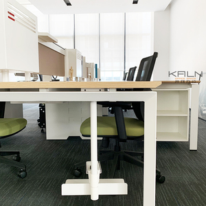 2025 nóng bán đồ nội thất hiện đại Bàn nhân viên bốn chỗ ngồi Máy Trạm văn phòng điều hành bàn - Product Image 1