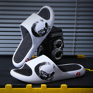 ورق هاواي أسود سادة ، صنادل رياضية بشخصية صينية بالجملة ، صنادل بلاستيكية لامعة قابلة للإنزلاق ، أحذية للرجال بالجملة - Product Image 6