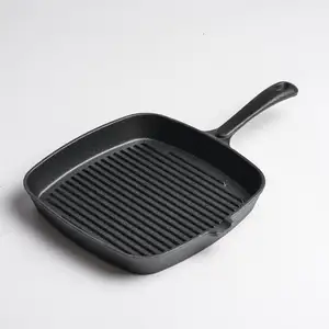 Luxury Vintage Modern Design 23cm Black Pre-Seasoned Cast Iron Square Fry Pan for Kitchens Travel or Restaurant Use