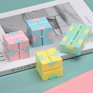 Cube infini couleur macaron, puzzle à bascule pour les doigts, mini jouet éducatif pour enfants de 3 à 6 ans, en plastique ABS - Product Image 2