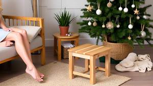 เก้าอี้ไม้กระถินทรงเตี้ยสำหรับใช้ในบ้าน เก้าอี้ชายหาด วางใต้โต๊ะ ฐานกันลื่น ใช้เป็นที่วางเท้าในห้องนั่งเล่น ห้องครัว ห้องน้ำ ใช้ได้ทุกวัน - Product Image 6