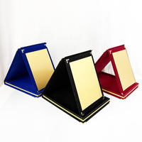 Boîte en velours pliable verticale personnalisée avec logo, noir, bleu, rouge, jaune, plaque de certificat avec plaque dorée MH-J0669
