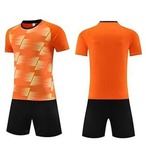Hoge kwaliteit 100% polyester hittetransfer bedrukte unisex sportkleding voetbaltenues blanco uniformen geautomatiseerd snijden - Product Image 4