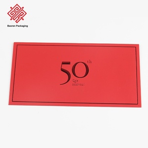 Tarjetas de Invitación y Felicitación de Papel Texturizado de Lujo con Logotipo en Relieve Dorado Personalizado - Product Image 2