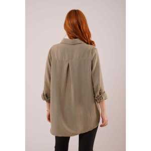 Camisa Caqui Holgada para Mujer con Bolsillos, Colección de Blusas y Camisas al por Mayor - Product Image 1