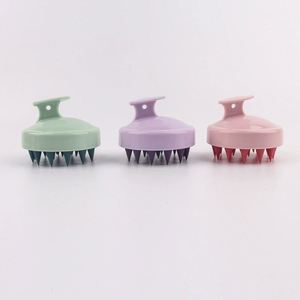Cepillo de Silicona para Masaje del Cuero Cabelludo y Aplicación de Champú |   Regalo de Belleza Promocional Ecológico Reutilizable con Logotipo Personalizado - Product Image 4