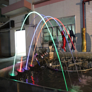 การแสดงน้ำแบบไหลเวียนสแตนเลสสตีล RGB สีสันสดใสจากกวางตุ้ง พร้อมไฟ LED และพลังน้ำกระโดด - Product Image 5