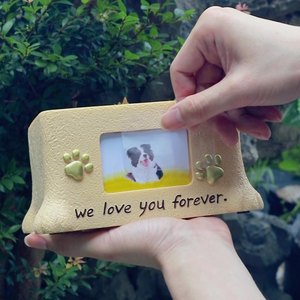 Guci hewan peliharaan Resin kustom untuk guci kremasi hewan peliharaan sayap kucing anjing dengan bingkai foto, kotak peringatan abu binatang kecil - Product Image 1