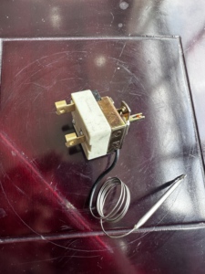 Thermostat capillaire réglable pour réfrigérateur, interrupteur <span class=keywords><strong>de</strong></span> contrôle <span class=keywords><strong>de</strong></span> température pour pièces <span class=keywords><strong>d</strong></span>'appareils <span class=keywords><strong>de</strong></span> réfrigération et <span class=keywords><strong>de</strong></span> congélation - Product Image 5