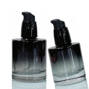 Frasco de Vidrio de Lujo para Cosméticos de 30 ml (1 oz) con Fondo Grueso, Degradado Negro, para Suero y Aceite con Gotero - Product Image 3