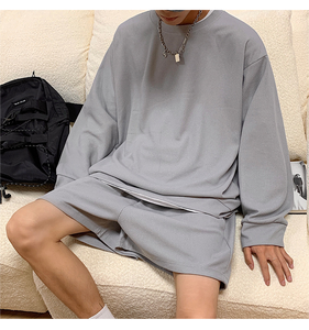 Vêtements d'été 100% en coton pour hommes Ensemble deux pièces gaufré Survêtement d'extérieur à manches longues T Shirt avec short Ensembles vierges 2 pour hommes - Product Image 2