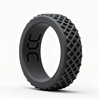 Bague de mariage en silicone personnalisée pour hommes Bagues de mariage en caoutchouc métallique de 8mm à un prix abordable