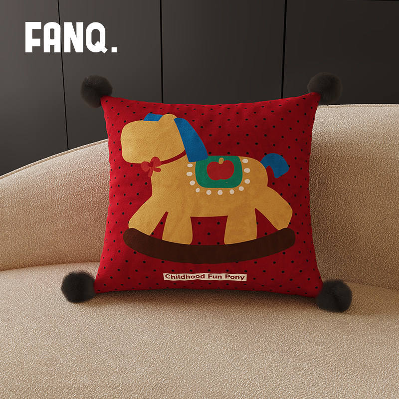 Cheval à bascule à pois