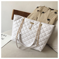 Offres Spéciales Sac à main de luxe en cuir Pu sac à main Logo personnalisé sacs fourre-tout chaîne broderie sac à main pour les femmes 2024