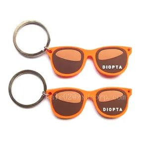 Kustom Pribadi Logo Perusahaan Kacamata Bentuk 3D Soft PVC Gantungan Kunci untuk Hadiah Souvenir