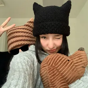 Topi Beanie Harajuku Jepang untuk wanita, topi rajut telinga kucing Gotik Punk hangat musim gugur dan musim dingin