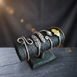 Pulsera de piedra Natural hecha a mano, brazalete - Product Image 1
