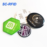 NFC 215 impermeable Control de acceso comercial PVC moneda etiqueta tarjeta pegatina 25mm diámetro con Chip 1K e interfaz RFID 13,56 MHz