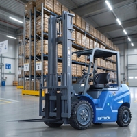 Montacargas Eléctrico Liftron CPD20 para Almacén, Batería de Iones de Litio, Neumáticos Sólidos, Operación con Asiento, para Radios de Giro Reducidos y Espacios Confinados
