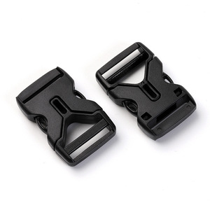 Hebilla Ajustable de Plástico Negra de 20 mm de Diámetro Interior, Accesorios para Mochilas - Product Image 1