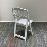 Chaises pliantes en plastique blanc avec coussin confortable, chaises de jardin pour mariage en plein air, pour location professionnelle de matériel de réception