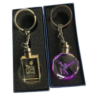 Portachiavi SPIDER-MAN NO WAY HOME Personalizzati, Nuovi e Più Venduti, Portachiavi 3D con Poster di Spider-Man per Tutte le Generazioni - Product Image 4