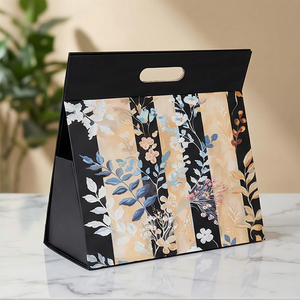 <span class=keywords><strong>Sacs</strong></span> <span class=keywords><strong>en</strong></span> papier cartonnés de luxe sur mesure avec logo, de taille personnalisée, pour vêtements, boîtes cadeaux pliables à fermeture magnétique - Product Image 6