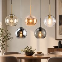 Luminaire suspendu moderne en verre de style industriel nordique avec cadre en aluminium, lampe LED suspendue pour escalier, couloir, bar et restaurant