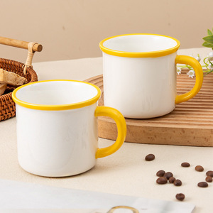 Taza de cerámica con diseño de oso de dibujos animados, con calendario de cumpleaños, asa amarilla, regalo para fiestas, para niños y adultos - Product Image 3