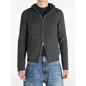 Suéteres de Punto con Capucha y Cierre de Cremallera, Ajustados, Color Gris Oscuro, de Alta Calidad y Personalizados para Hombre - Product Image 4