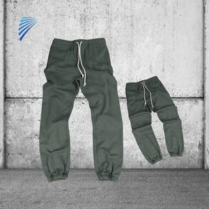 Pantalons de survêtement décontractés de style streetwear personnalisés, couleur unie, taille élastique, poches latérales, pantalons de survêtement pour hommes - Product Image 1