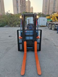 Carretilla elevadora usada original de Japón <span class=keywords><strong>Toyota</strong></span> FD30 <span class=keywords><strong>62</strong></span>-<span class=keywords><strong>7FD30</strong></span> con horas de trabajo bajas <span class=keywords><strong>TOYOTA</strong></span> FD30 en buenas condiciones en Shanghai - Product Image 2