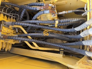 Excavadora hidráulica de oruga usada Komatsu PC200 de 20 toneladas, duradera y superventas <span class=keywords><strong>para</strong></span> proyectos en sitios de construcción - Product Image 4