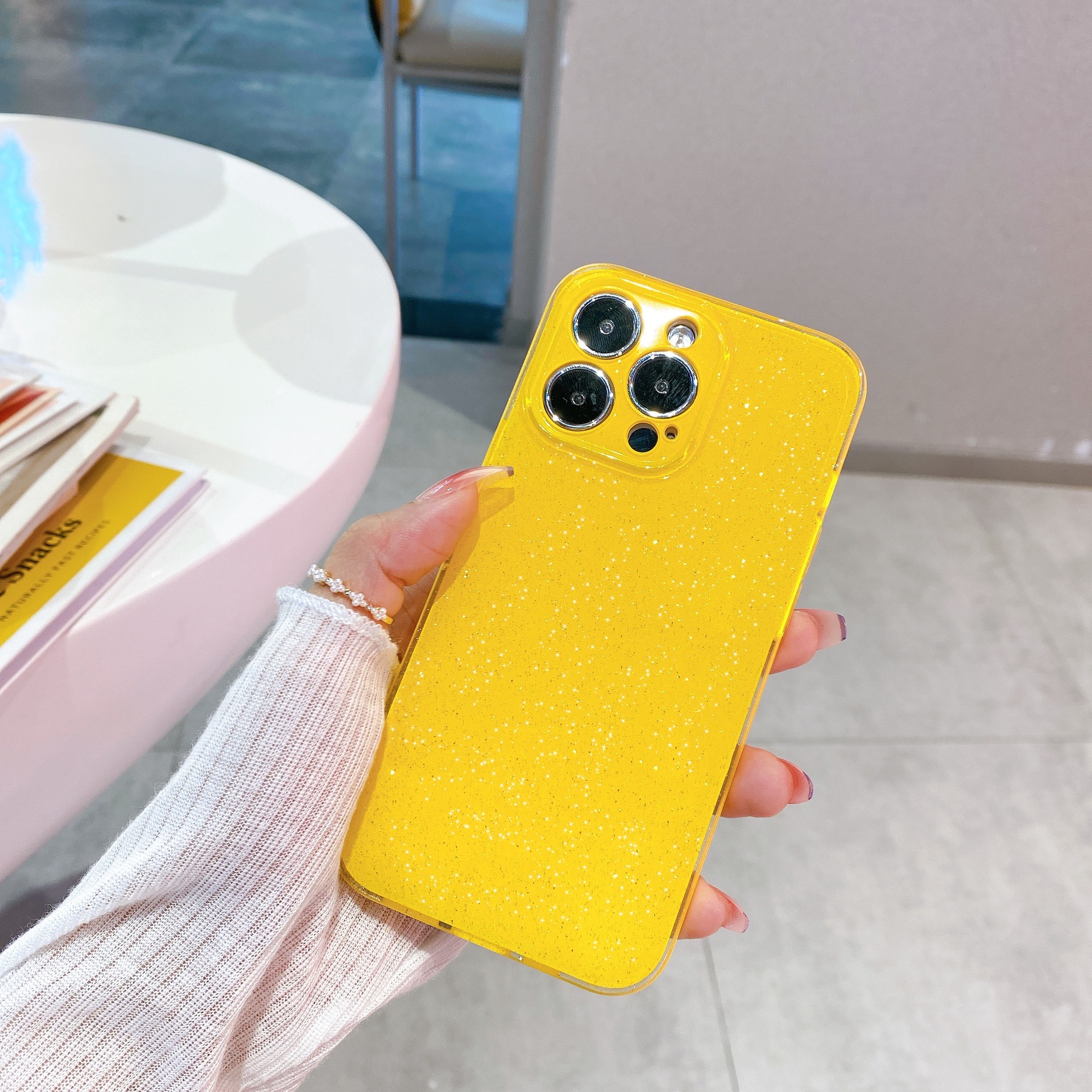 Jaune