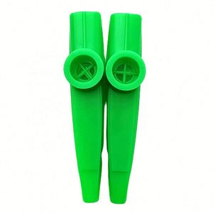 Kazoo en plastique miniatures personnalisables avec logo – Instruments de musique, cadeaux de fête, bruiteurs pour événements amusants - Product Image 3
