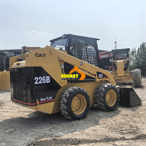 Cargadora Compacta Usada de Alta Calidad CAT 226B3 con Cucharón, Duradera, de Segunda Mano, Marca Caterpillar - Product Image 3