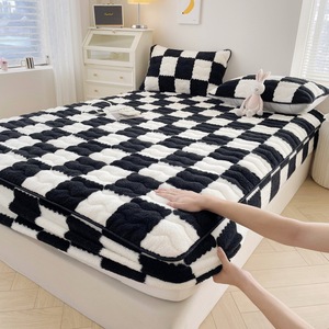 Nuevo Juego de Ropa de Cama de Lujo de Alta Calidad 2026: Sábana Ajustable de Terciopelo Lácteo, Cubrecama, Protector de Colchón y Juego de Ropa de Cama - Product Image 2