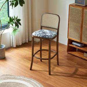 <span class=keywords><strong>Tabouret</strong></span> <span class=keywords><strong>de</strong></span> <span class=keywords><strong>bar</strong></span> en <span class=keywords><strong>bois</strong></span> massif <span class=keywords><strong>de</strong></span> style fermier avec dossier en rotin <span class=keywords><strong>et</strong></span> siège rembourré pour <span class=keywords><strong>bar</strong></span> russe <span class=keywords><strong>et</strong></span> cuisine - Product Image 3