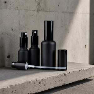 Ensemble de flacons pulvérisateurs cosmétiques vides noirs avec pompe pour parfum, soins de la peau, sérum - Vente en gros, fournisseur en vrac - Product Image 3