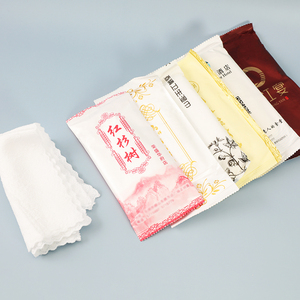 Fábrica por atacado Limpeza Wet Wipe Tecido Hotel Restaurante Não Tecido Mini Peça Única Molhada Tecido Toalhetes Saco Embalagem Individual - Product Image 5