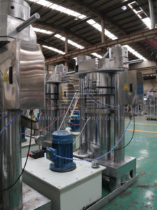 Système <span class=keywords><strong>de</strong></span> pressage hydraulique d'huile hautement efficace, économique et facile à utiliser, pour une production maximale <span class=keywords><strong>de</strong></span> graines <span class=keywords><strong>de</strong></span> lin et <span class=keywords><strong>de</strong></span> colza en lot. - Product Image 6