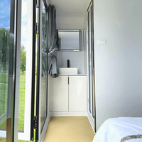 Maison mobile Apple Cabin de 40 pieds, moderne et respirante, en conteneur avec panneaux sandwich pour l'hébergement des employés d'hôtel et les bureaux.