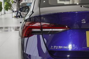 Offerta Speciale 2022 <span class=keywords><strong>Skoda</strong></span> <span class=keywords><strong>Octavia</strong></span> Pro TSI280 DSG Supremes Liftback Sedan, Produzione Tedesca, Risparmio Carburante, Esportazione Globale - Product Image 2