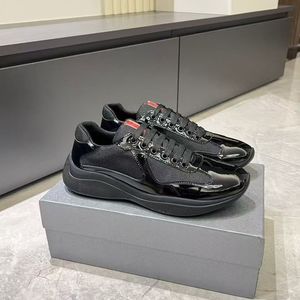 Zapatillas gruesas estilo Copa América para hombre y mujer, zapatillas de tenis de cuero de diseñador, cómodas zapatillas para correr con suela gruesa y acolchada - Product Image 1