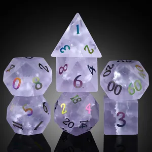 Juego de Dados Poliédricos de Vidrio Agrietado, Dados D&D Personalizados de 16 mm con Acabado Escarchado y Caja Metálica, Color Morado - Product Image 1