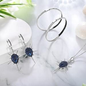 Boucles d'oreilles créoles créoles à charnière noir pavé bohème Glam tendance de la mode en argent Sterling 925 bijoux modernes originaux pour les femmes - Product Image 4